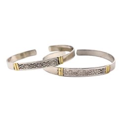 Alternative view of Pulsera