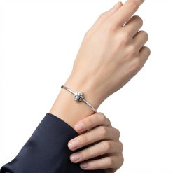 Alternative view of Pulsera